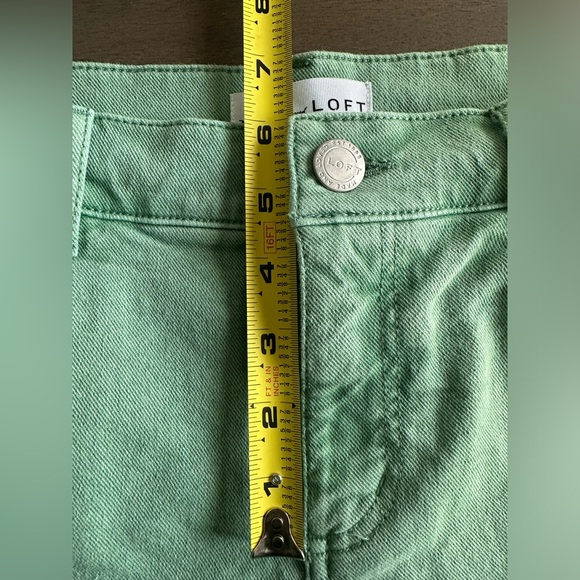 LOFT NWT Green Denim shorts ☘️🍀 Size 28/6 - Picture 7 of 8